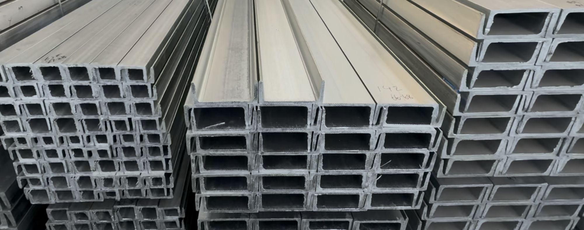 Discover Top Hot-dip Galvanized Channel Steel Suppliers Today