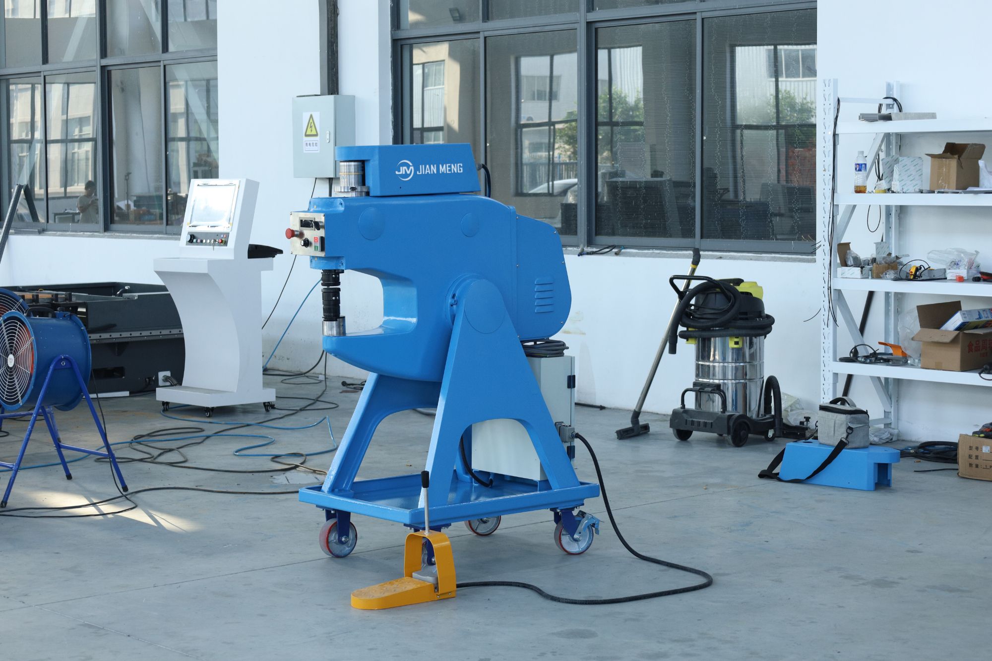 China Shrinking Machine Manufacturer: Innovative Heat Shrink Solutions